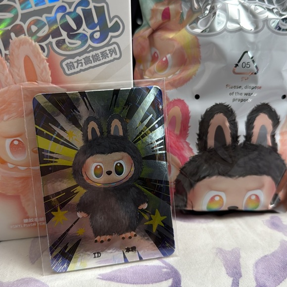 COPY - LABUBU BIG INTO ENERGY SERIES BIE ✨SECRET✨ - Picture 5 of 7